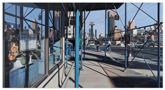 Sunday on 2nd Avenue