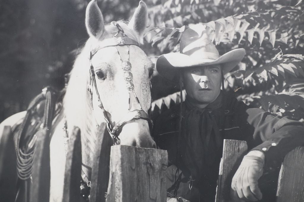 Artwork by Jules Buck Jones, Sandflow, Made of Silver Gelatin