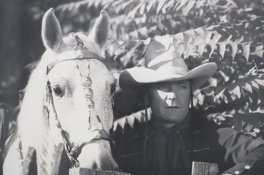 Artwork by Jules Buck Jones, Sandflow, Made of Silver Gelatin