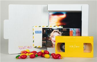 I’am not the girl who misses much