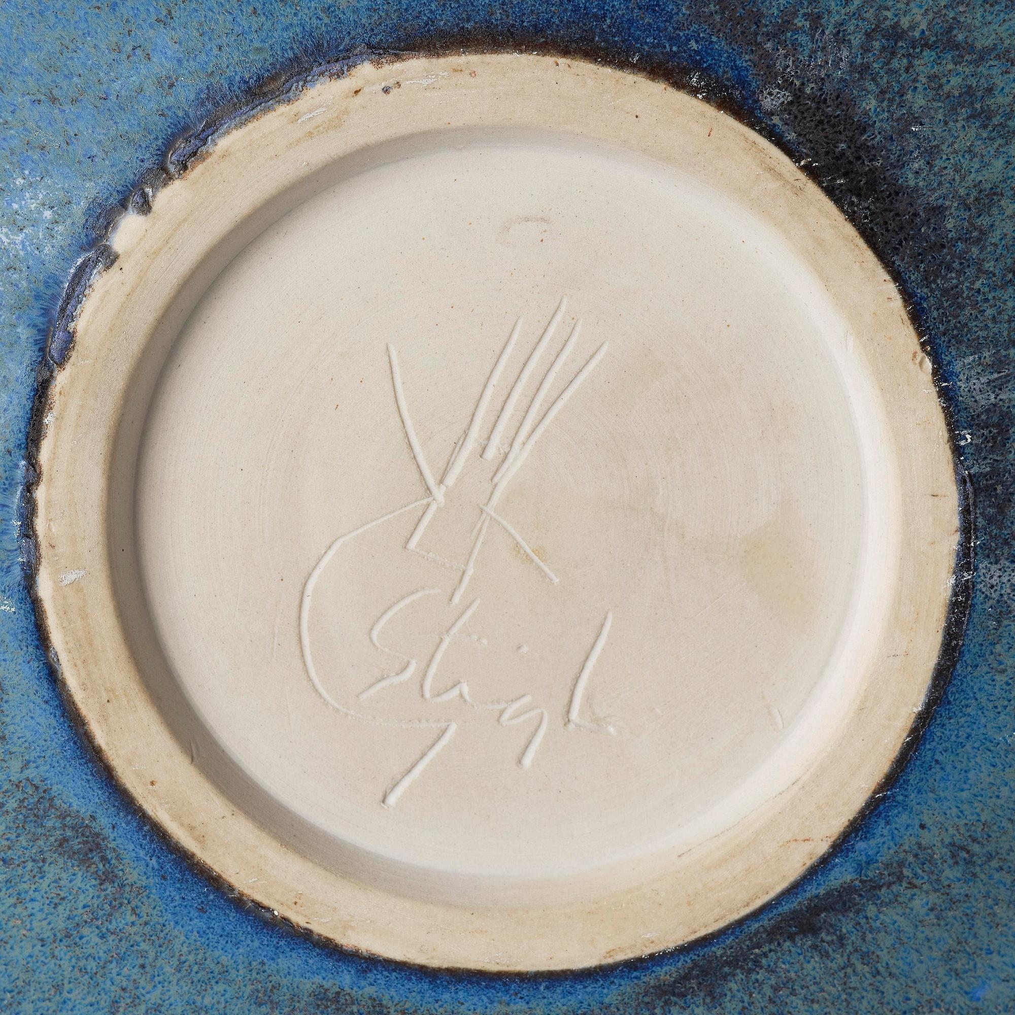 Artwork by Stig Lindberg, a stoneware bowl, Gustavsberg Studio 1958-59, Made of Stoneware