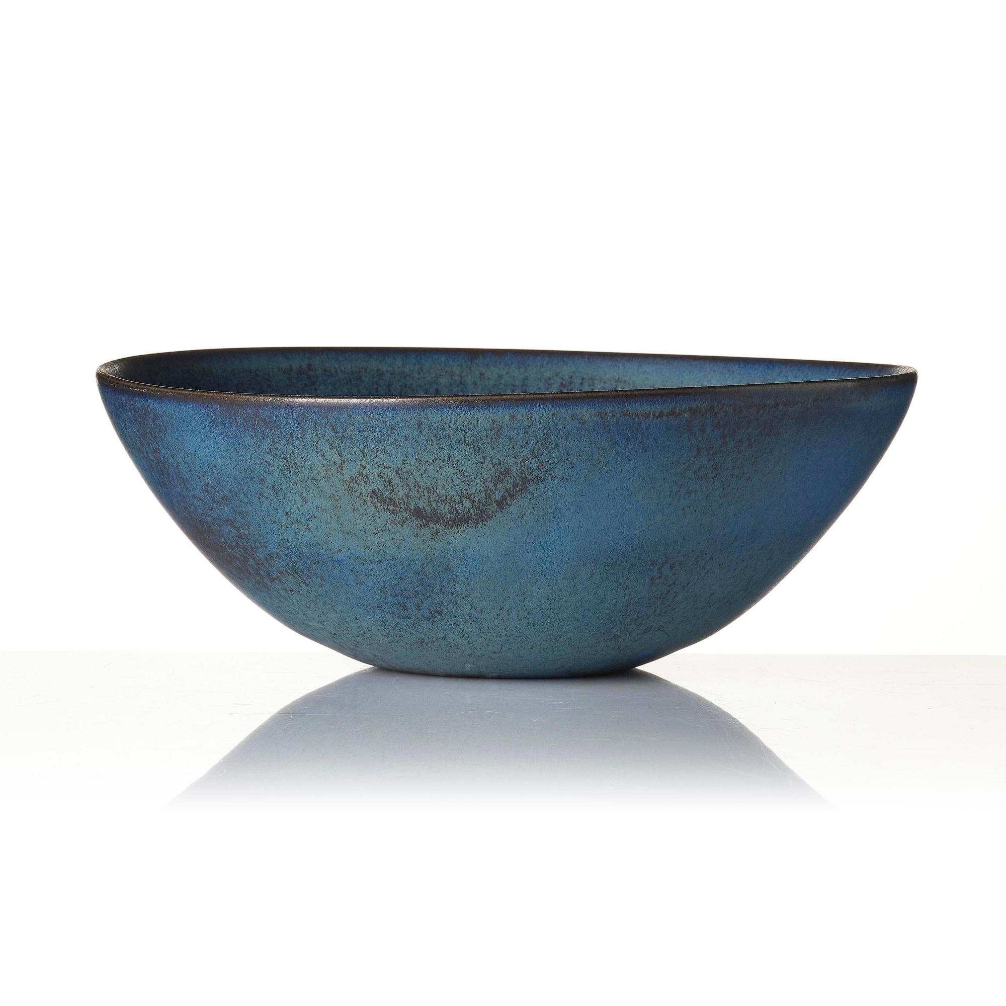 Artwork by Stig Lindberg, a stoneware bowl, Gustavsberg Studio 1958-59, Made of Stoneware