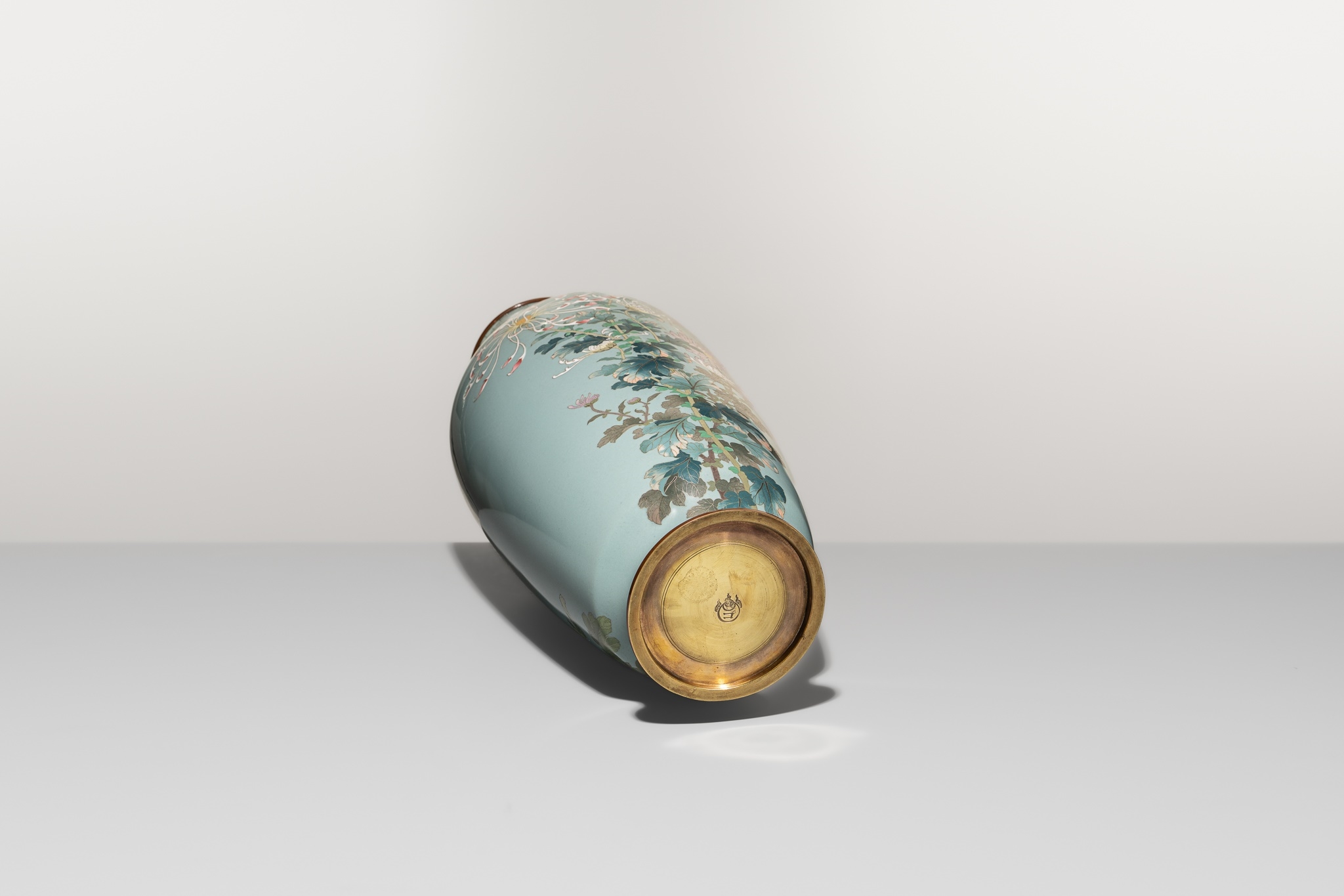 Artwork by Gonda Hirosuke, A Superb and Large Cloisonné Enamel Vase with Blossoming Chrysanthemums, Made of Cloisonné Enamel