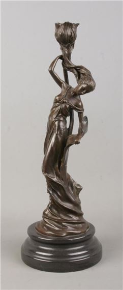 Lady in flowing dress - Miguel Fernando López (Milo)