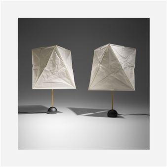 Akari light sculpture model BB1-YA1, pair