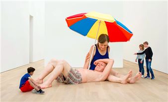 Ron Mueck. Encounter - Art Gallery of New South Wales