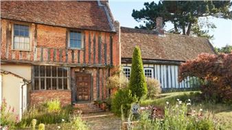 Former artists' home aiming to reopen to public