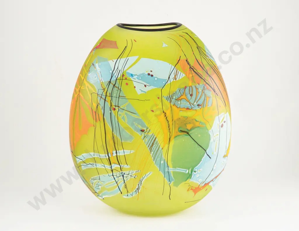 Keith Mahy | Large Keith Mahy Glass Vase (2007) | MutualArt