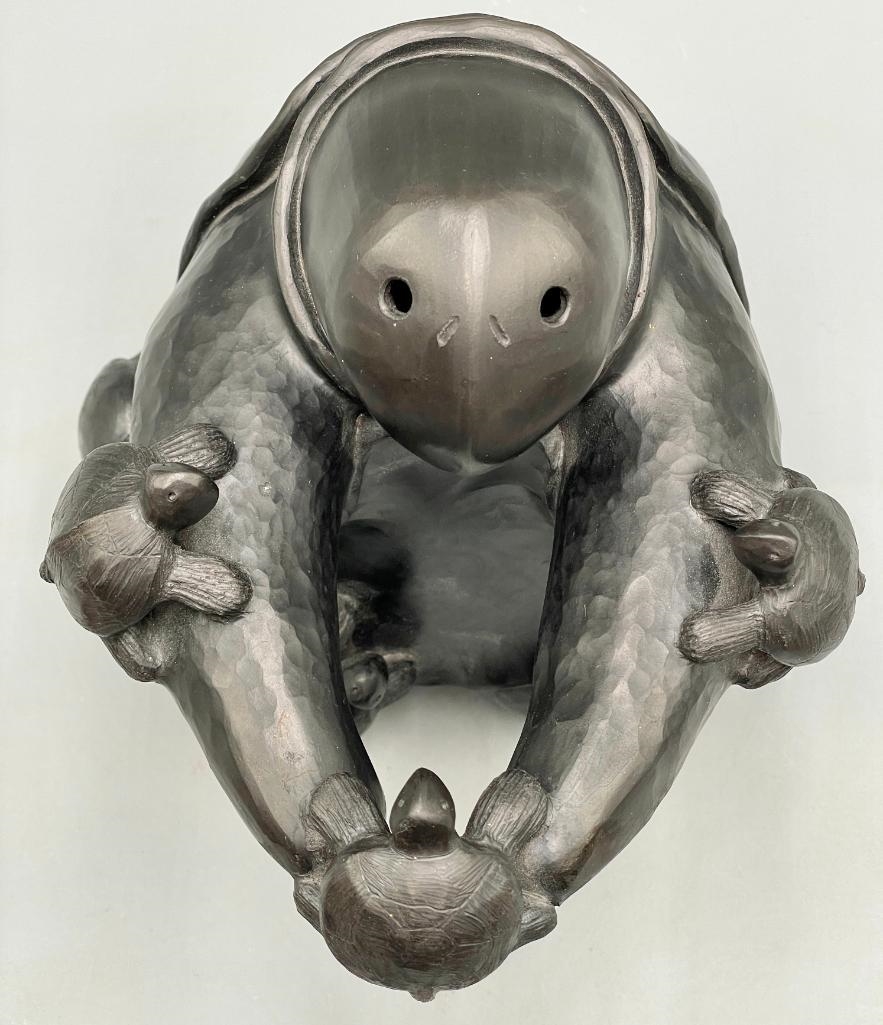 Randy Chitto | Choctaw Turtle Storyteller Pot | MutualArt
