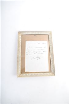 AUTOGRAPH LETTER FROM CHARLES DE GAULLE - Charles de Gaulle