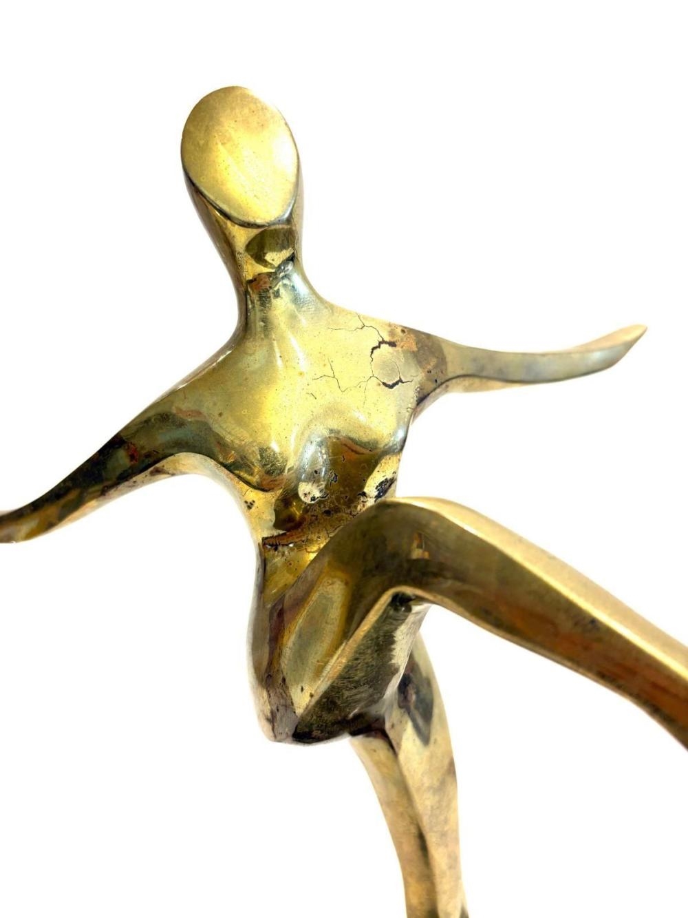 Joana Drummond | Single figure | MutualArt