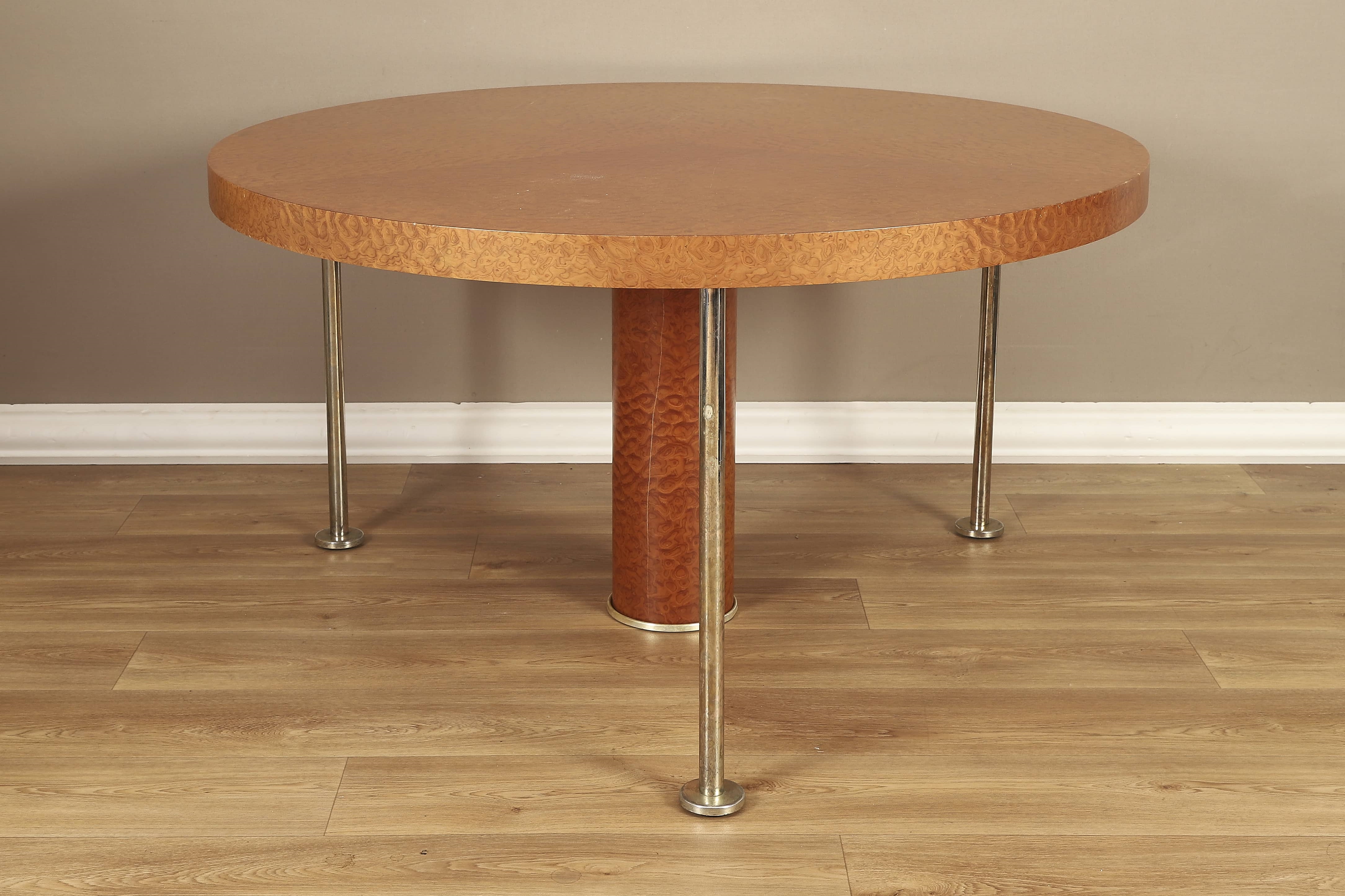 Ettore Sottsass | Table modèle Ospite (1984) | MutualArt