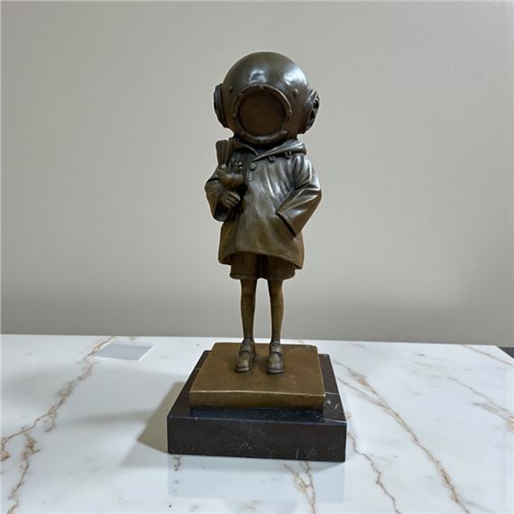 DEEP SEA DIVER GIRL バンクシー風 Banksy | Deep Sea Diver Girl | MutualArt