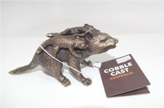 Pete Smit | Pete Smit - Cold painted bronze figure of a frog