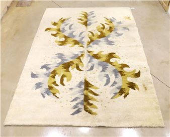 Carpet with floral motifs in two colors - Jean Picart le Doux