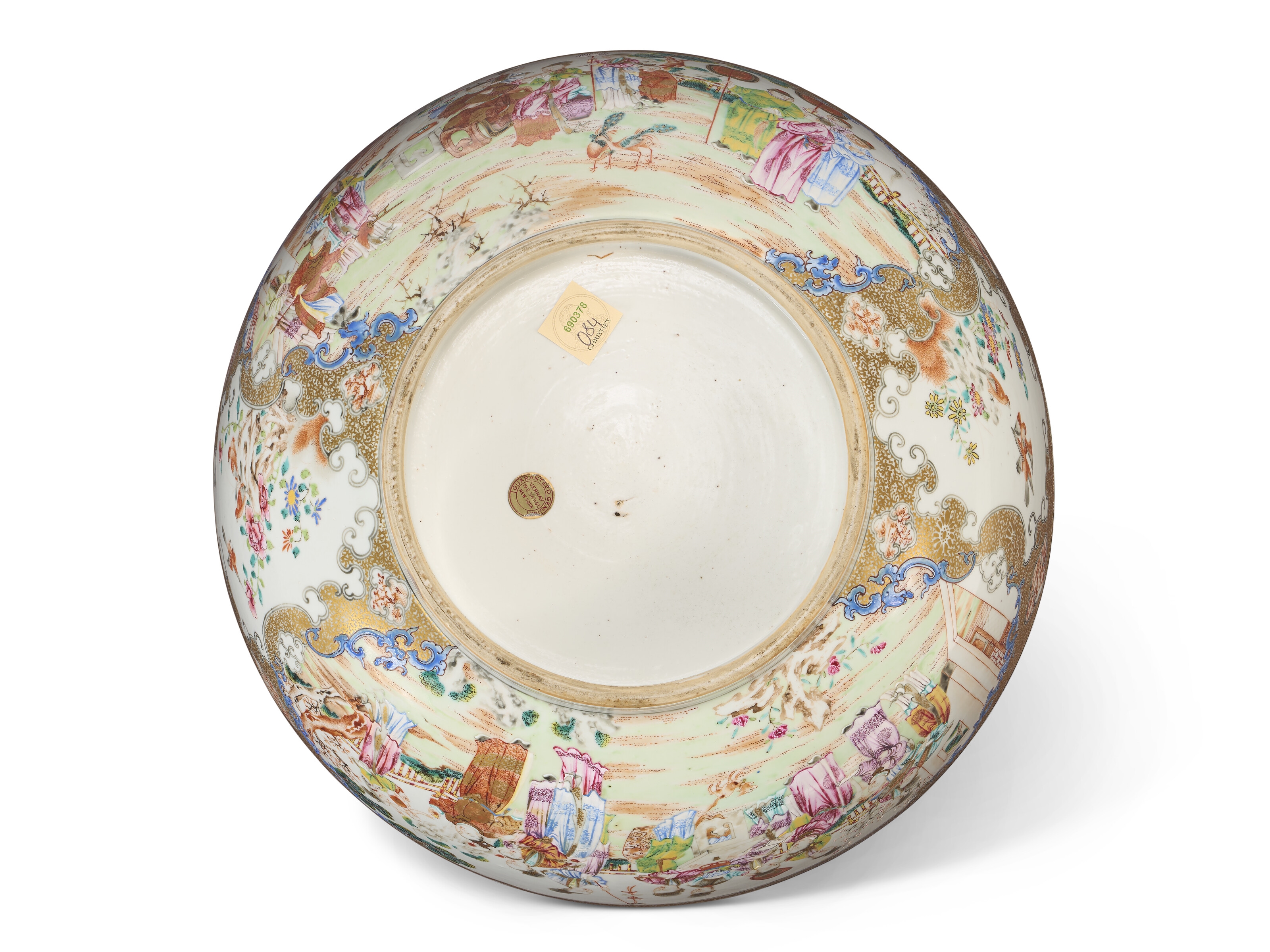 chinese-school-18th-century-a-large-chinese-export-porcelain-famille