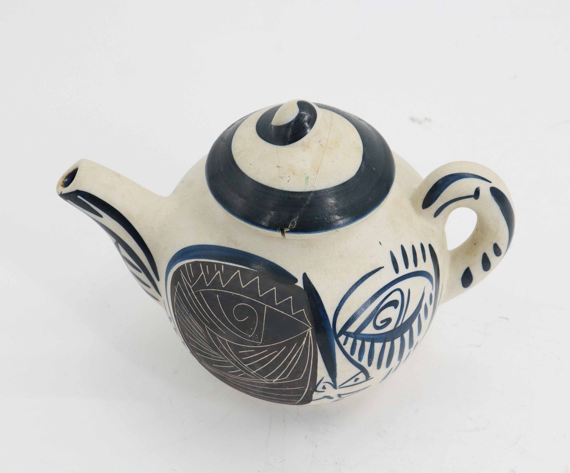 Alfonso Otero Regal | Ceramic Teapot | MutualArt