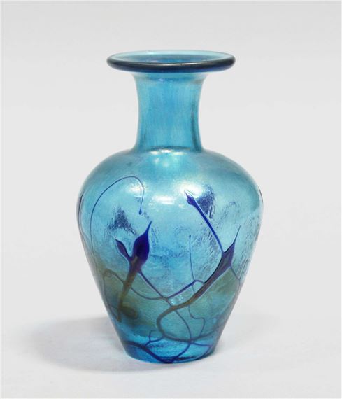 Robert Held | ROBERT HELD ART GLASS VASE | MutualArt