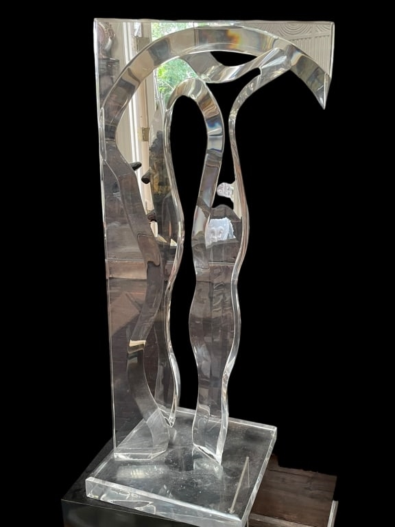 Hivo Van Teal | ABSTRACT LUCITE SCULPTURE | MutualArt