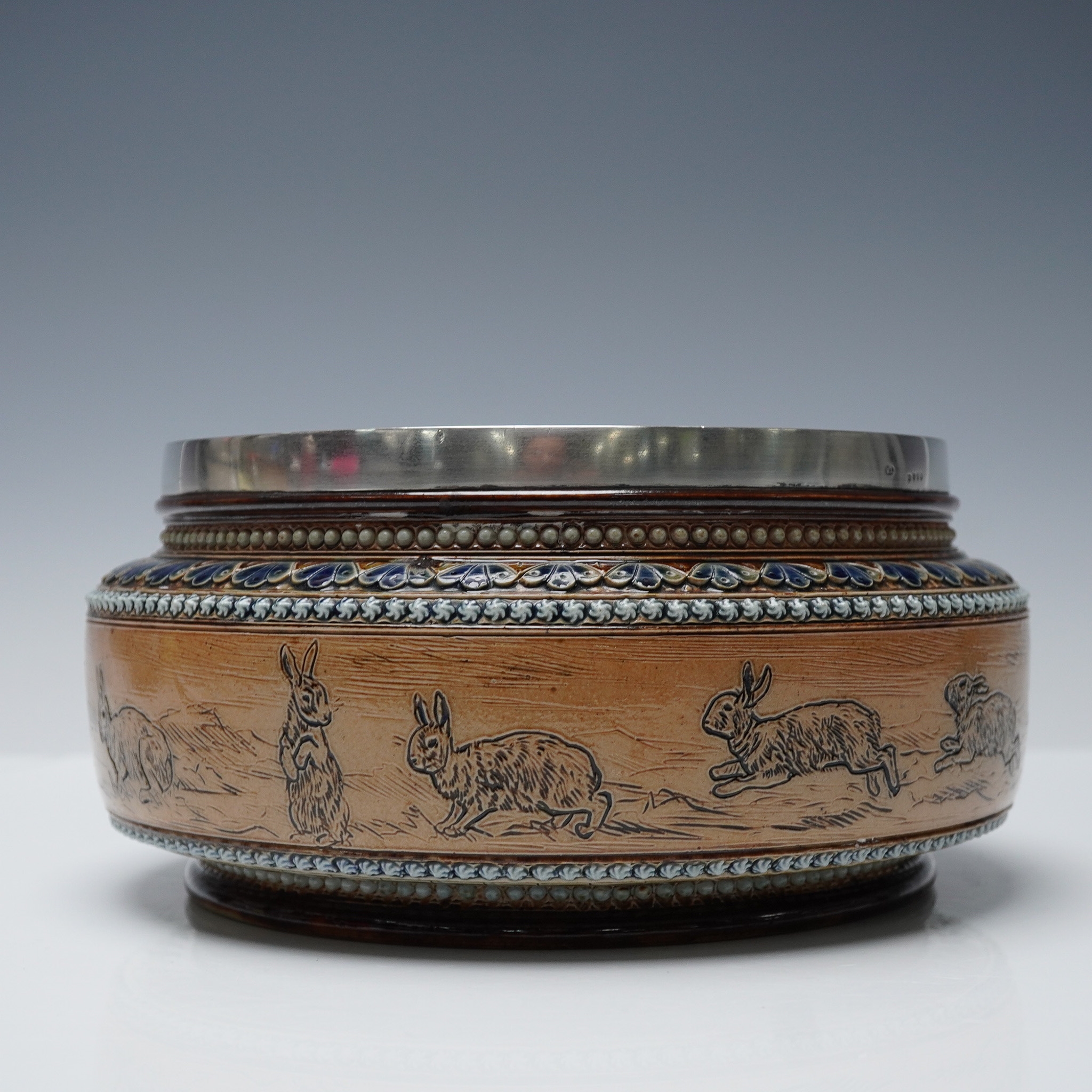 Hannah Bolton‏ Barlow | Doulton Lambeth Hannah Barlow Stoneware ...