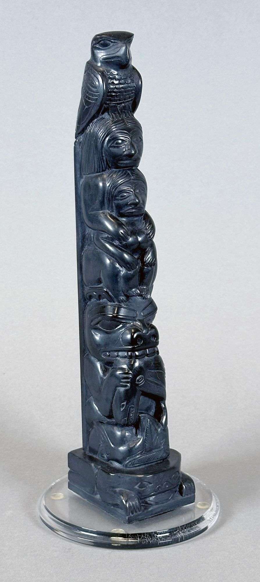 Tom Hans | SEVEN FIGURE TOTEM | MutualArt