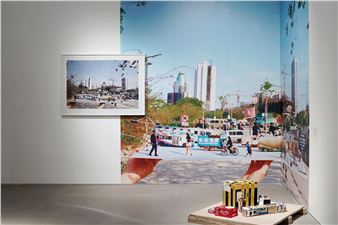 Spurs Gallery Celebrates Its Twentieth Anniversary with "Inside the Frame"