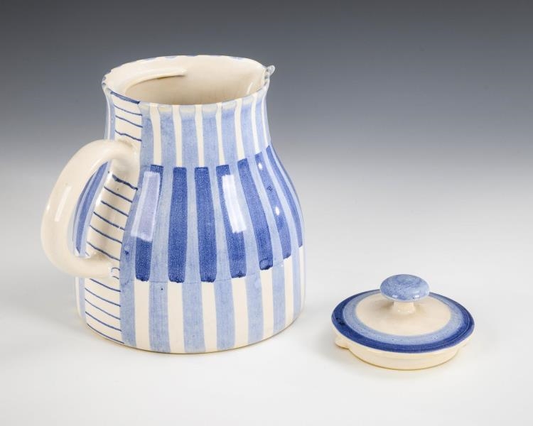Hedwig Bollhagen | 1 pot and 6 cups of a light blue striped coffee or ...