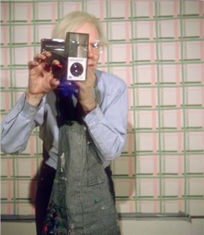 Archives of American Art Acquires Rare Photographs of Andy Warhol's Factory