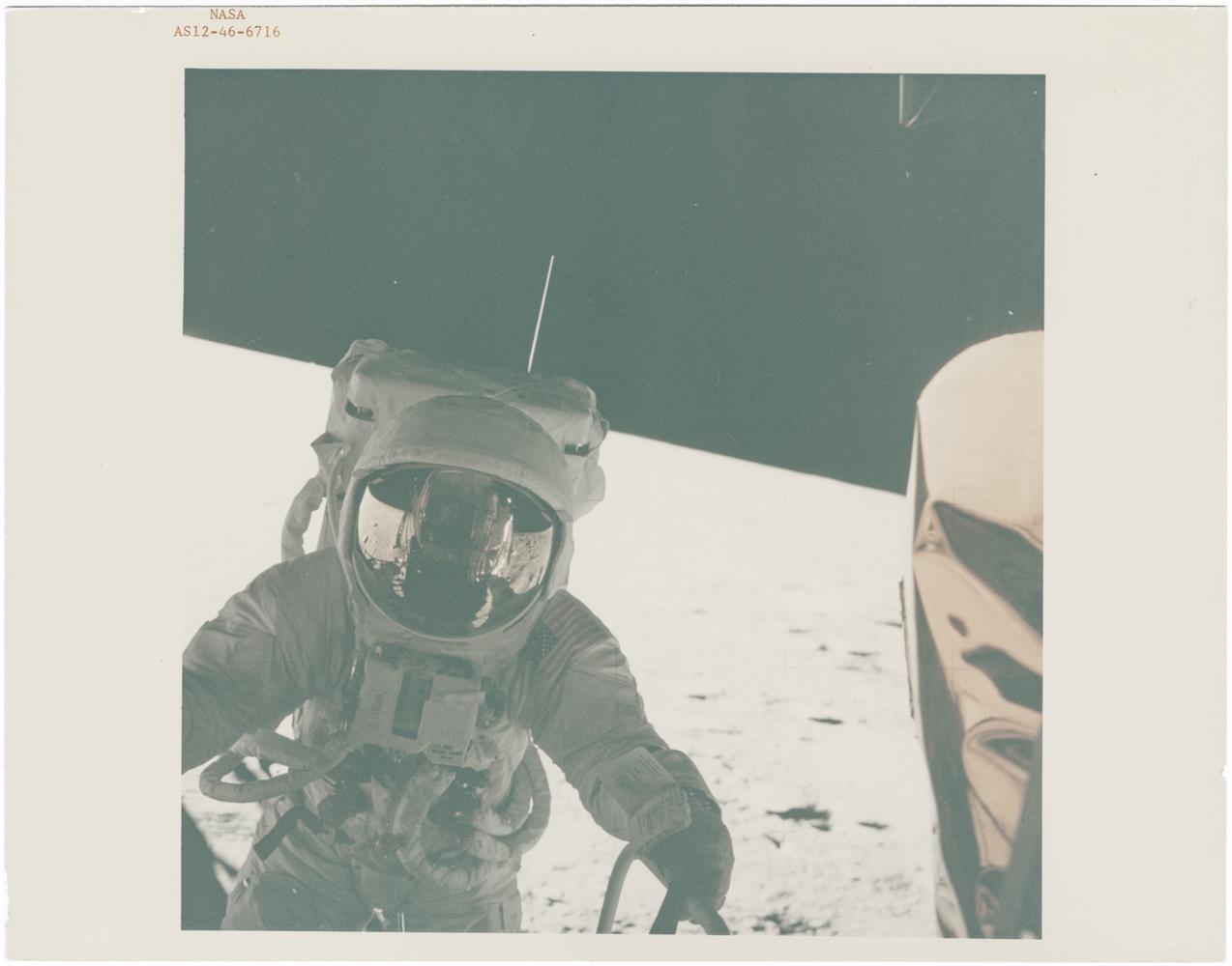 Alan Bean | PETE CONRAD STEPPING OUT OF THE LUNAR MODULE INTREPID TO ...