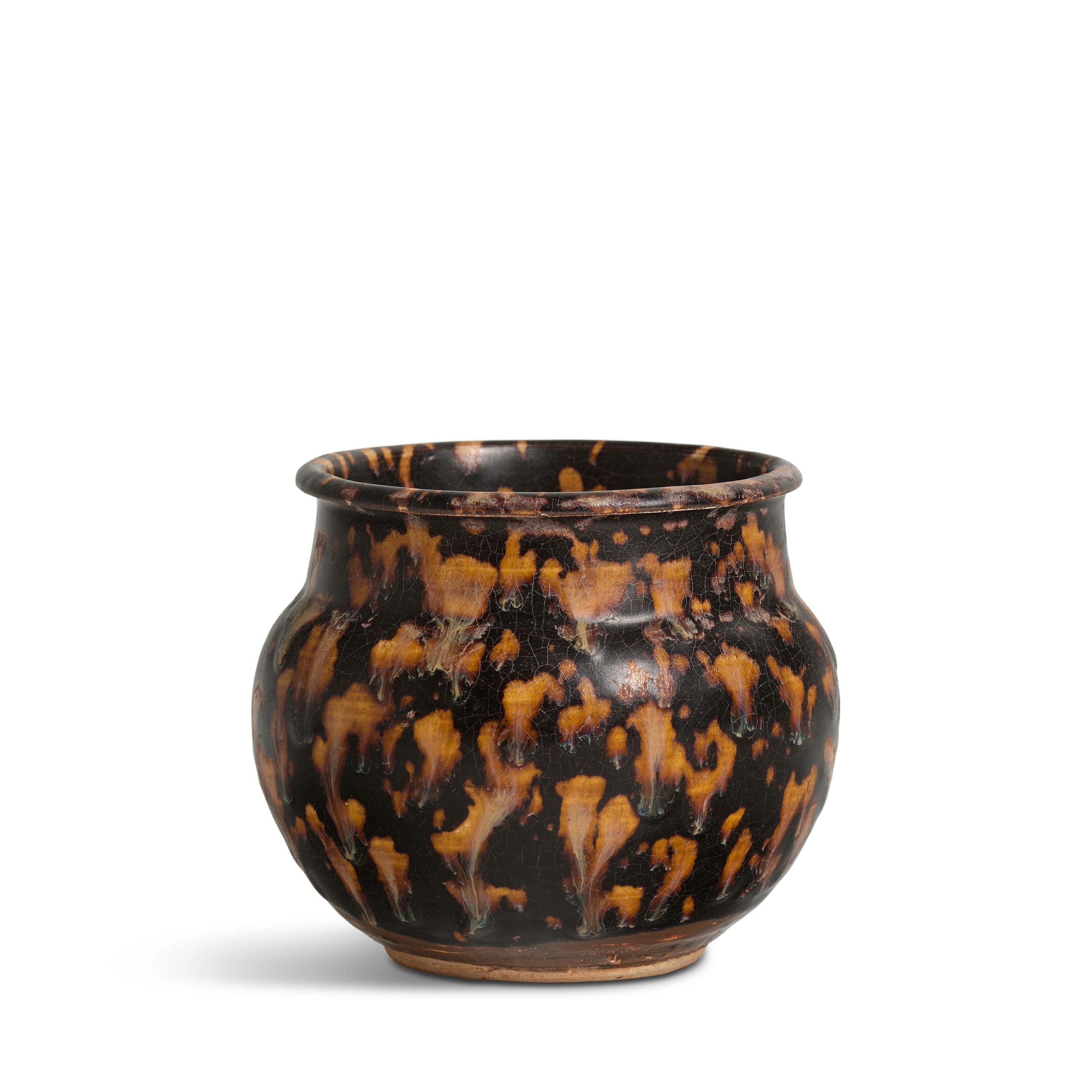 Chinese School | A JIZHOU 'TORTOISESHELL'-GLAZED JAR | MutualArt