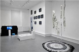 Shenlu Liu: weaving as healing and recomposition of contemporary experience