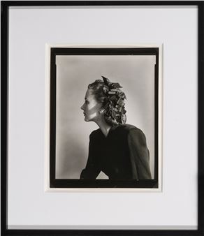 Martin Munkacsi | 179 Artworks at Auction | MutualArt