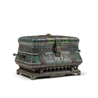 Important coffret en vermeil et émaux champlevés