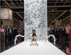 Art Basel Hong Kong Extends Market Rebound into Asia