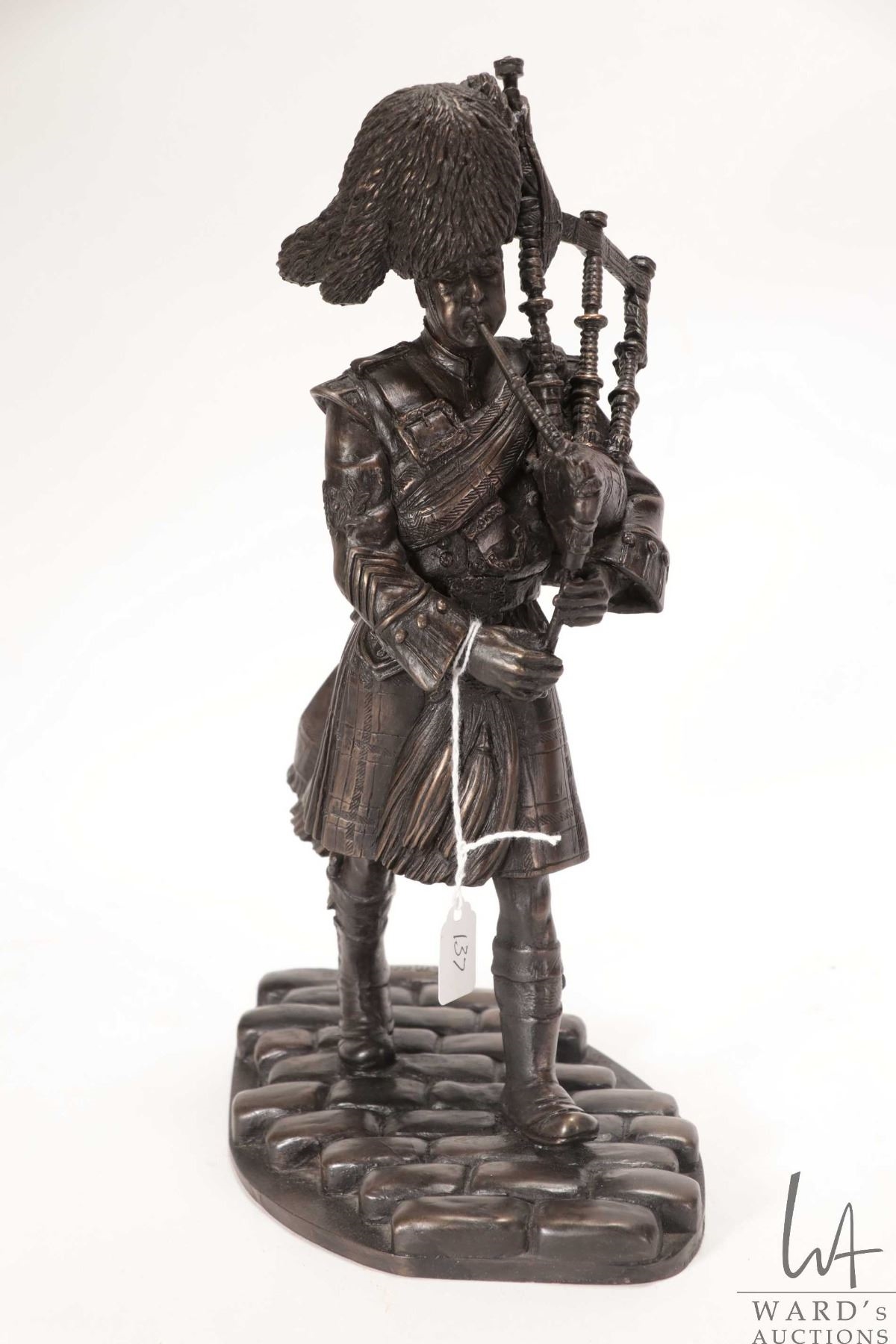 Tom Mackie | Piper Major | MutualArt