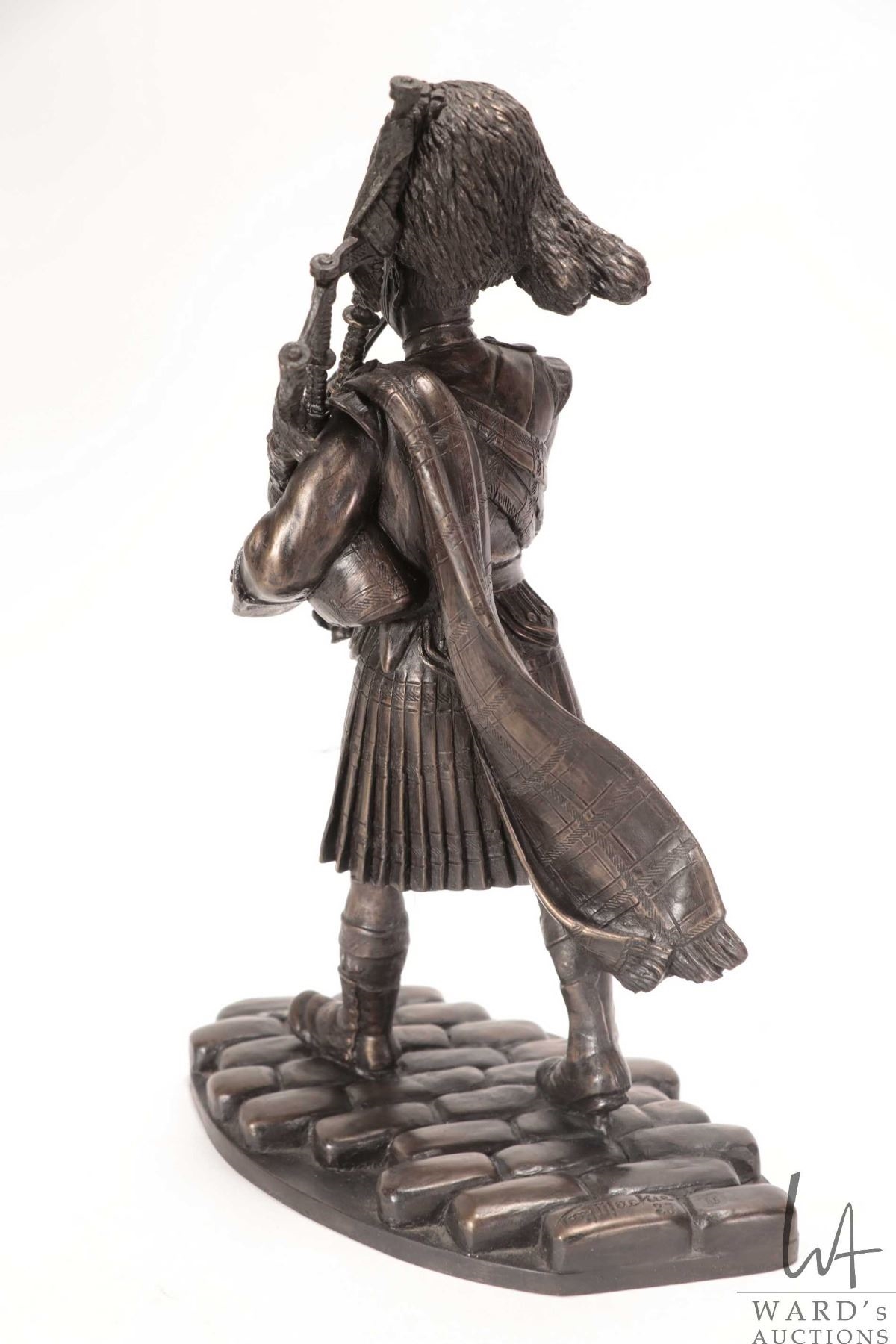 Tom Mackie | Piper Major | MutualArt