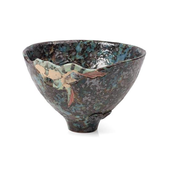Roger Cockram | Studio Pottery bowl with frog | MutualArt