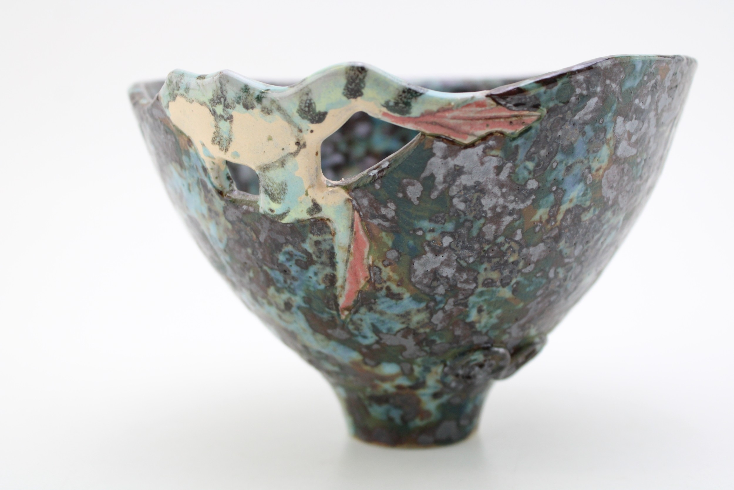Roger Cockram | Studio Pottery bowl with frog | MutualArt