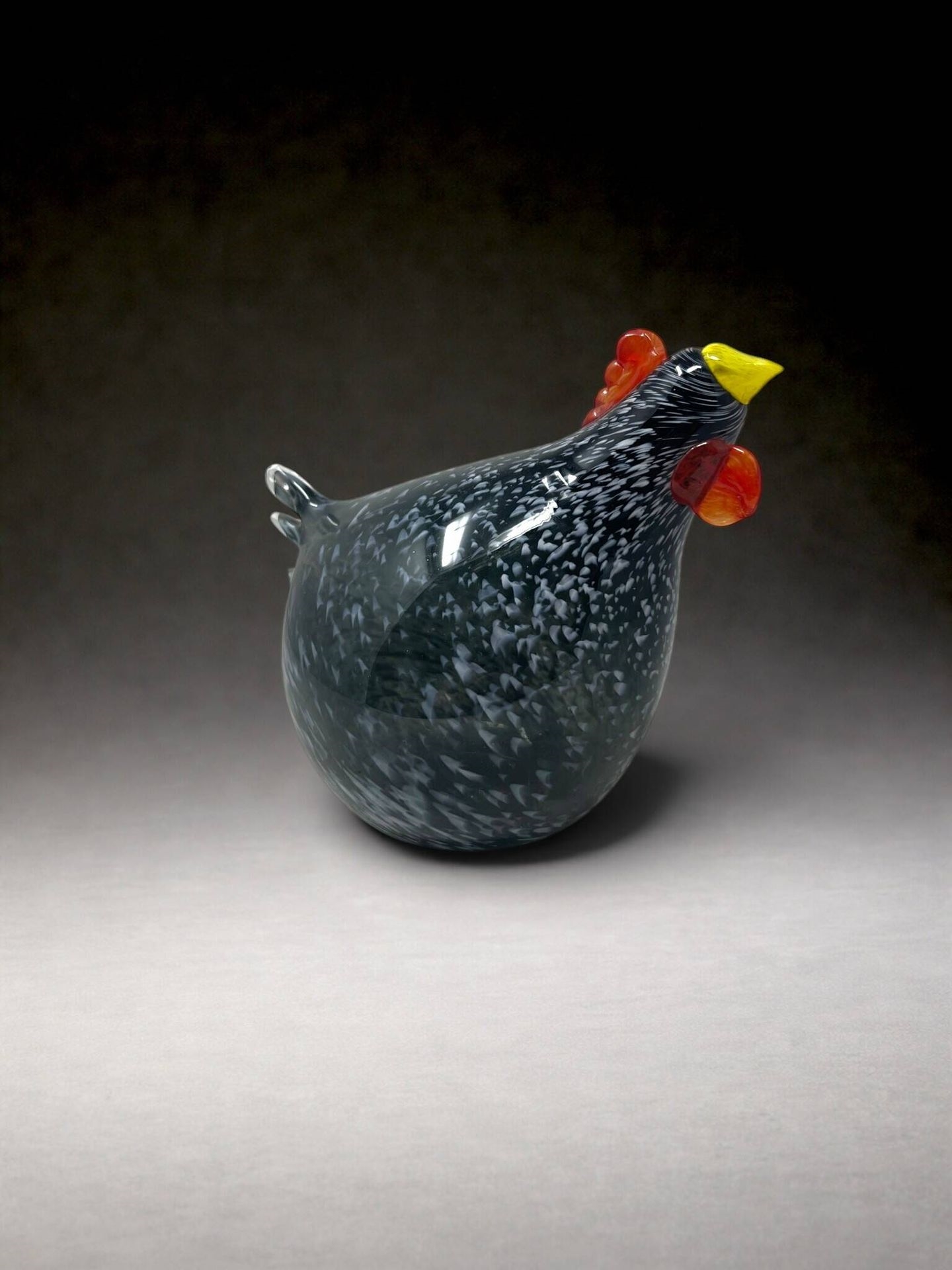 Verglass E. Poule | Poule in polychrome glass | MutualArt
