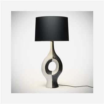 Table lamp