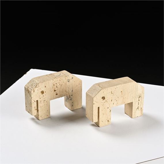 Fratelli Mannelli | Pair of bookends in Rapolano travertine, Elephants ...