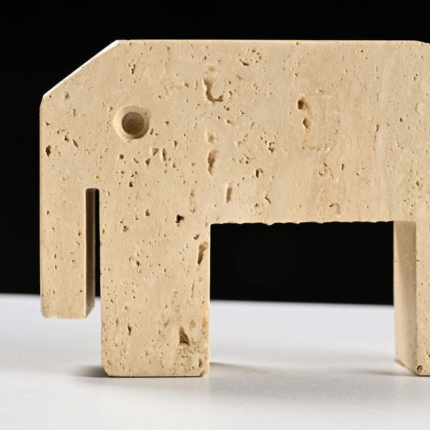 Fratelli Mannelli | Pair of bookends in Rapolano travertine, Elephants ...