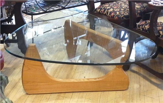 Herman Miller Noguchi teak coffee table with triangular plate glass top - Herman Miller