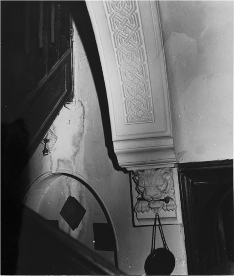 Wilhelm Becker | Leu, decora fa 1bada casei Becker din cartierul Uranus ...