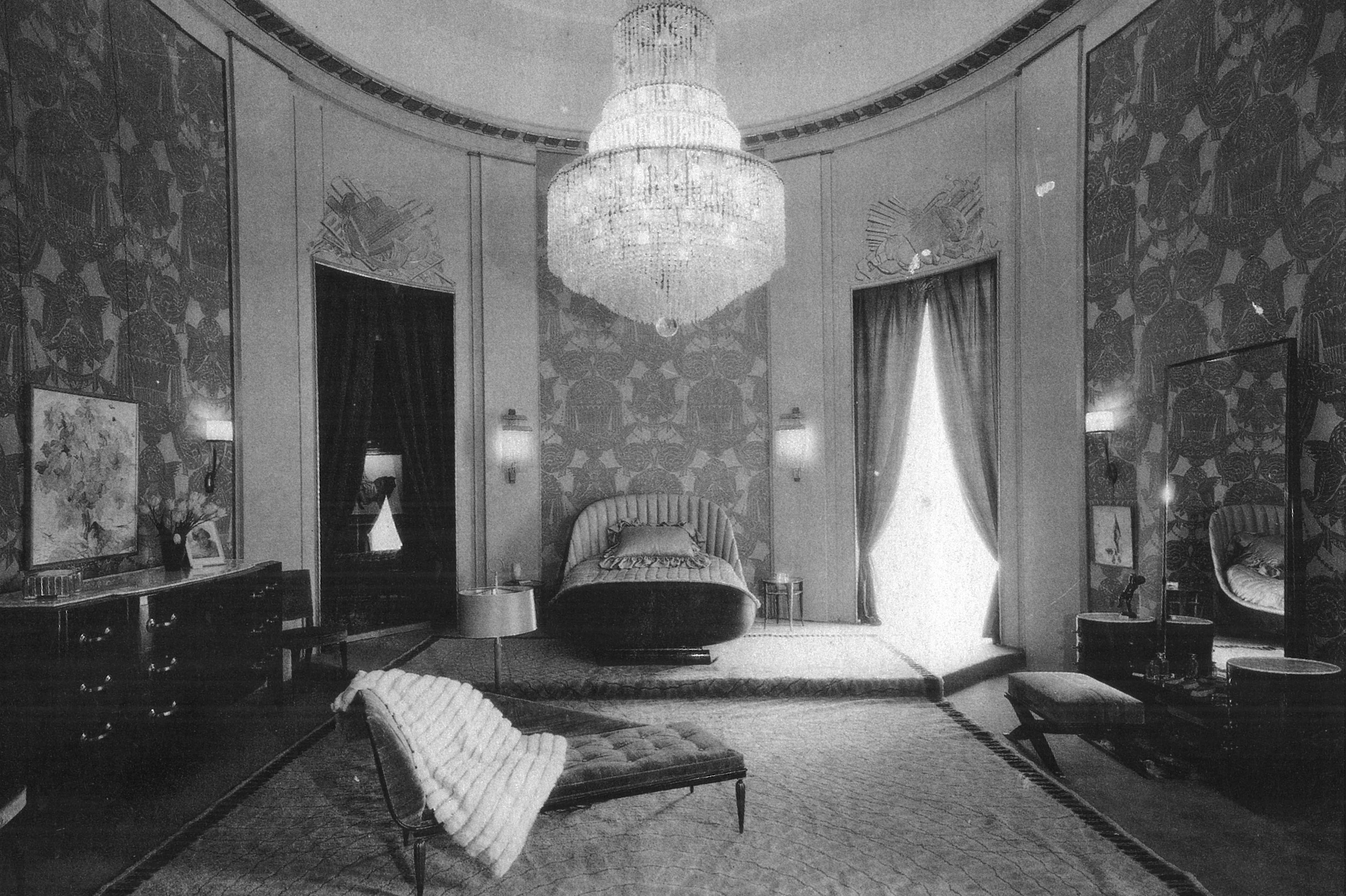 Émile-Jacques Ruhlmann | Rare méridienne – 1928 (1928) | MutualArt