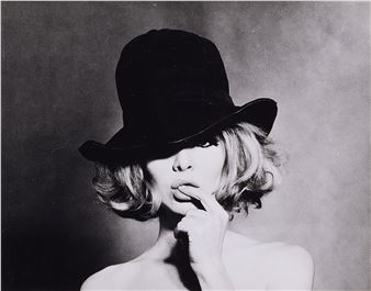 Sam Haskins | 383 Artworks at Auction | MutualArt