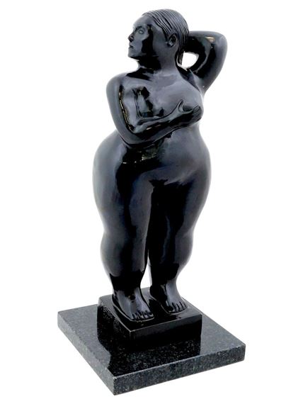 Fernando Botero | Mujer de pie, Standing Woman (2002) | MutualArt