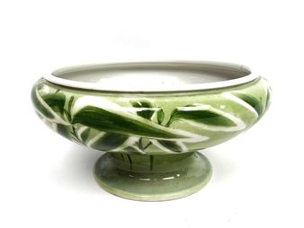 Japan Green Glazed Porcelain Footed Bowl, Taisho Period, 19th Century - Miyagawa Kōzan
