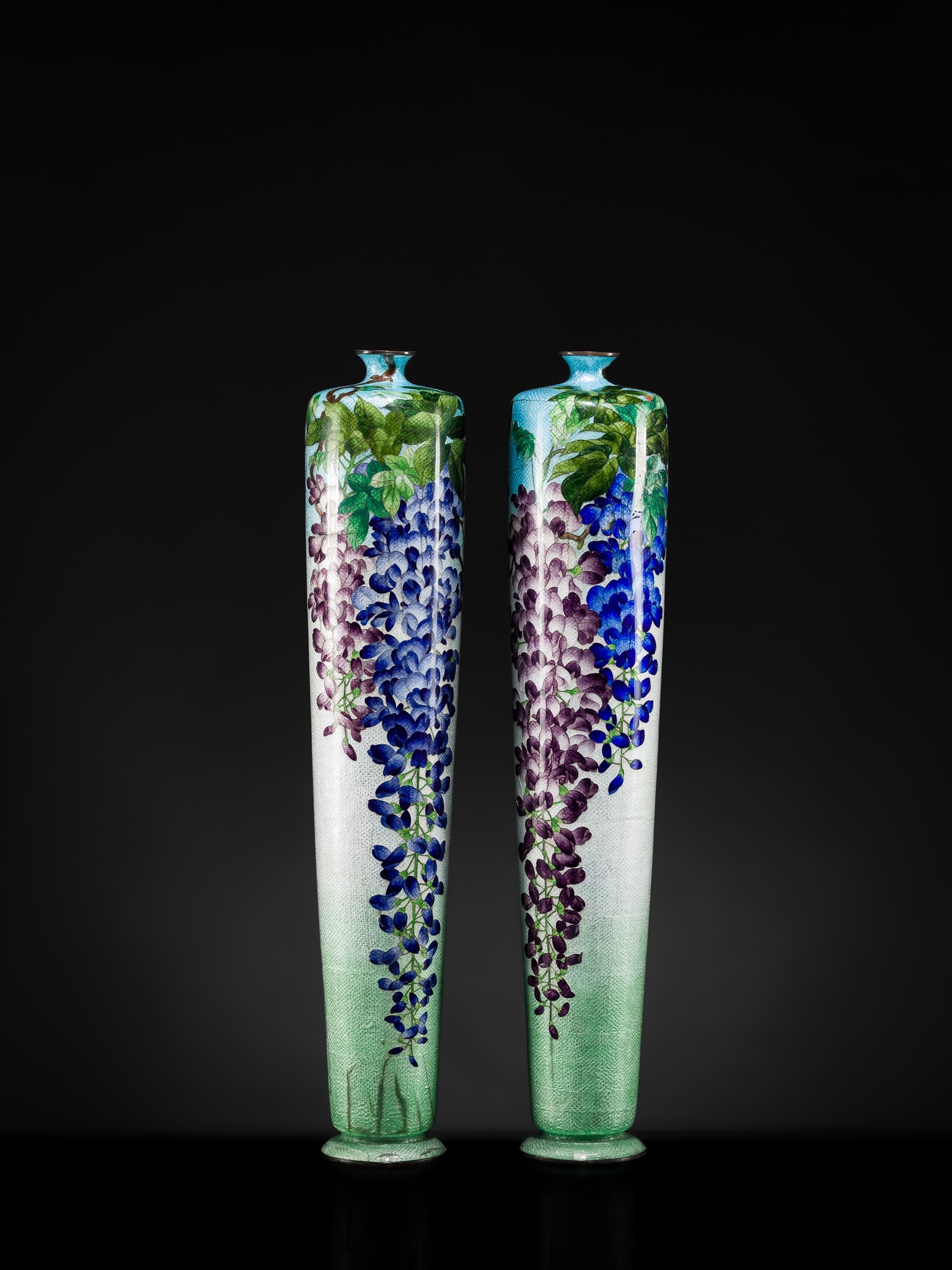 Kumeno Teitaro | A SUPERB PAIR OF EXCEPTIONALLY LARGE (65 CM) GINBARI ...