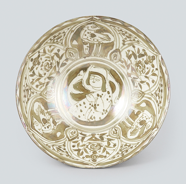 Kato Takuo | Persian styled tea bowl in overglaze enamel and gold ...